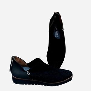 Dr. Scholl's Insane Shootie Shoes